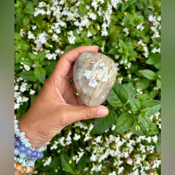 Blue Agate from Turkey - Picture 2 of 5